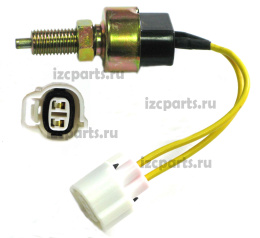 картинка Включатель стопсигнала Toyota  8f от магазина IZC