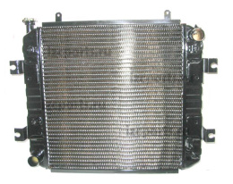картинка Ni- 3m              радиатор Nissan h15 td27 мкпп от магазина IZC